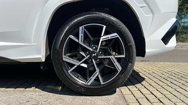 Hyundai TUCSON 1.6 T-GDi N Line SUV 5dr Petrol Hybrid Auto Euro 6 (s/s) (215 ps) Atlas White